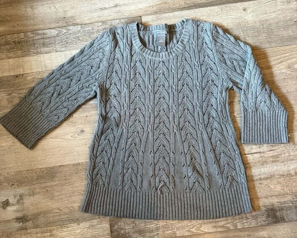 Ann Taylor Cable Knit Sweater Size M Gray